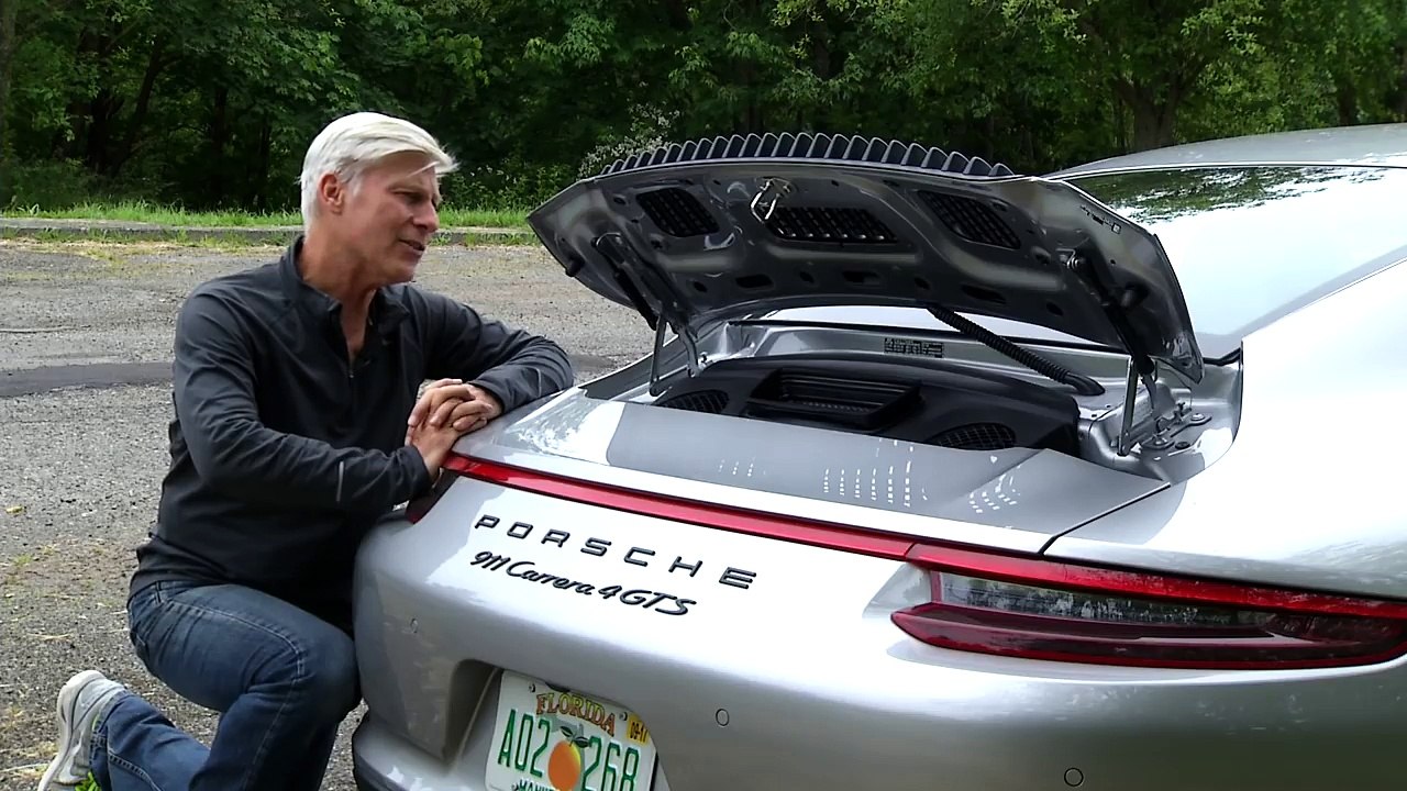 2018 Porsche 911 Carrera 4 GTS Car Review