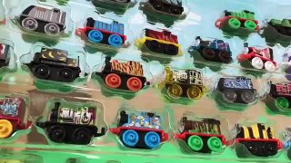 Thomas & Friends Minis 30 Pack with Exclusive Bug Minis!