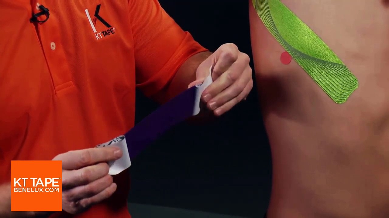 Gekneusde ribben tapen of ribben intapen bij een ribfractuur - Video ...