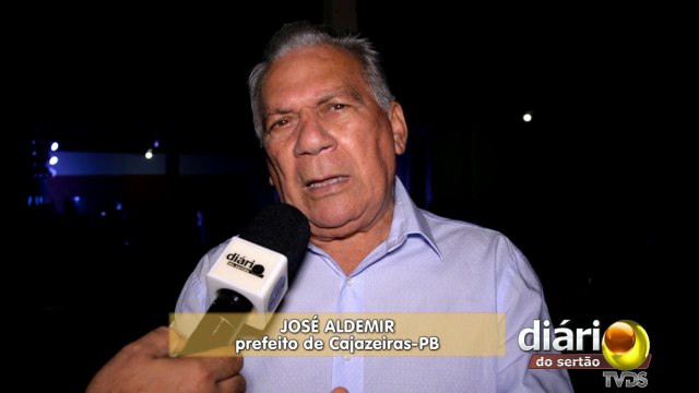 Prefeito Zé Aldemir fala sobre polêmica envolvendo os vereadores Jucinério e Neto