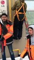 Deux ouvriers chutent d'une échelle