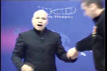 Jeet Kune Do with Michael Wong 3 - Lock and Hold 4