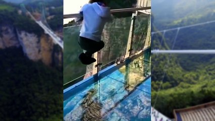 China Glass Bridge - Crack Effect Prank