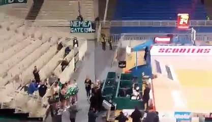 Η έκπληξη σε μικρό φίλαθλο #leoforosgr