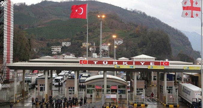 Sarp Sınır Kapısı'ndan Belirli Saatler İçerisinde Giriş Çıkış Yapılabilecek