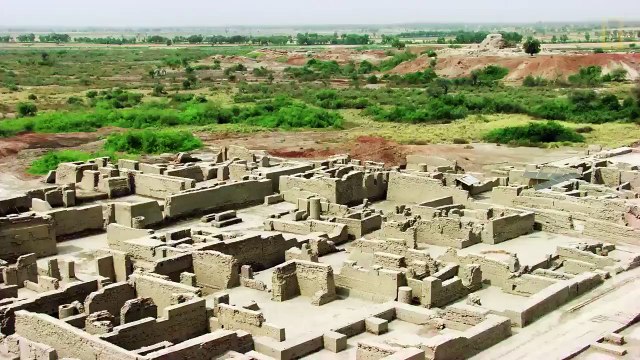 Mohenjo-daro Sindhi for Mound of the Dead Men;is an archaeological site in the province of Sindh, Pakistan. Built around 2500 BCE, it was one of the largest set