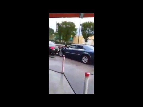 Girl chasing on her CHEATING boyfriend. They can endanger not only themselves...