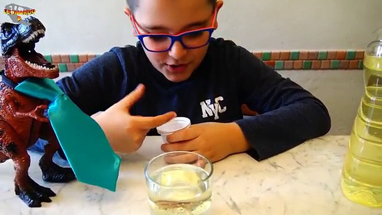 ESPERIMENTO PER BAMBINI - ACQUA + OLIO - Leonardo D