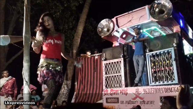 AMAZING DANCING PERFORMANCE BY SAPNA ARCHAESTRA PARTY AS TUT GAIL CHUDI KALAYI MEIN