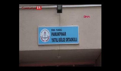 Aşık Veysel'i, ders verdiği köy enstitüsünde andı