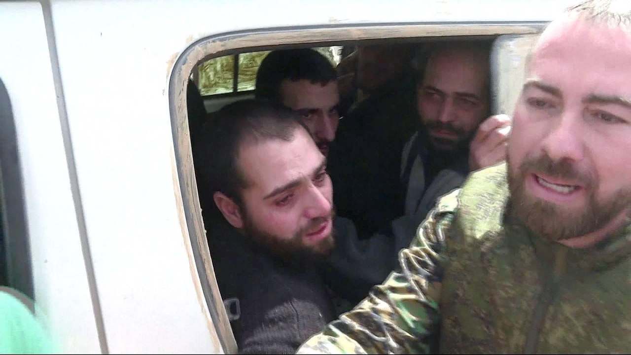 Deal allows Syrian rebels to evacuate town in besieged Ghouta