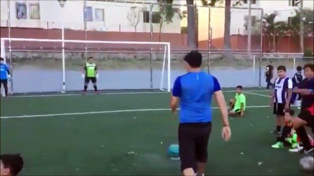 Technique géniale pour marquer un penalty à tous les coups !