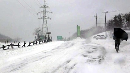 춘분에 전국 곳곳 폭설...교통통제 잇달아 / YTN