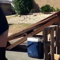 Sauter un tremplin en Harley