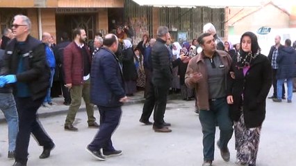 4 katlı inşaatın çatısından düştü: 1 ölü, 1 ağır yaralı