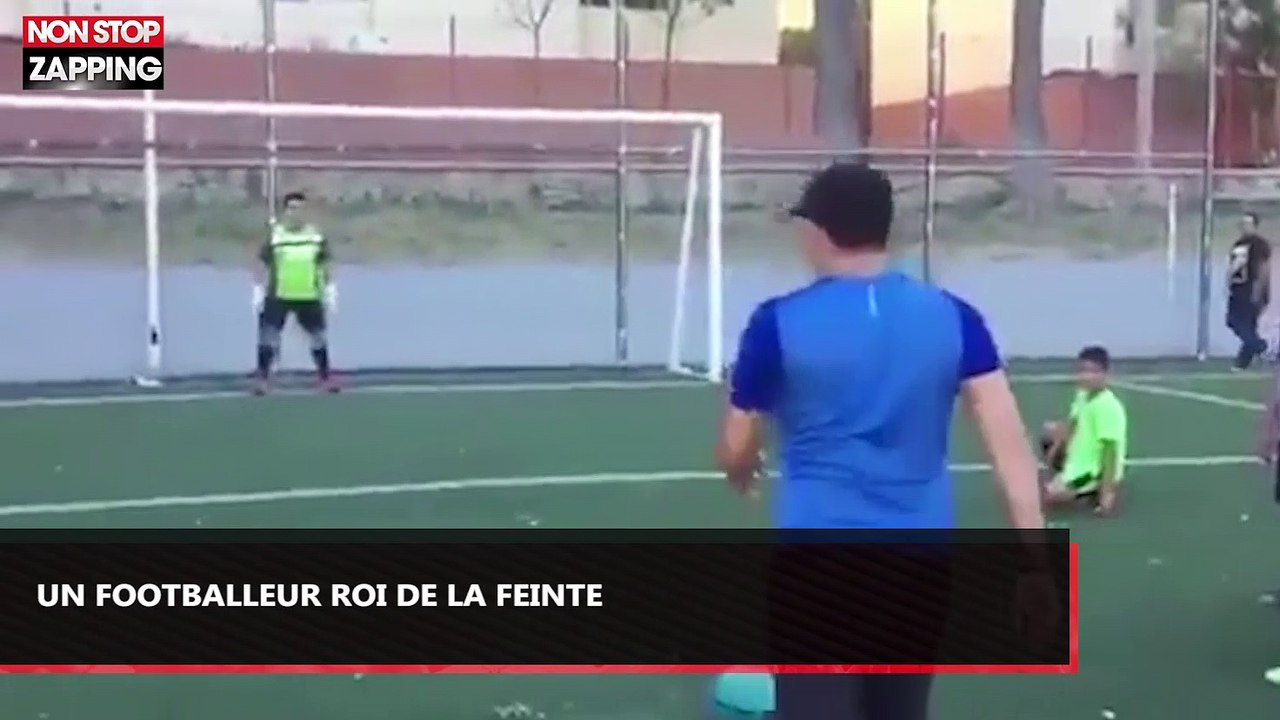 Cet homme manie à merveille l'art de la feinte lors d'un penalty (vidéo)