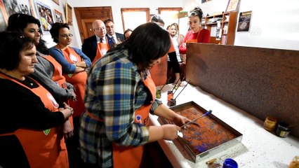 Kanser hastalarına 'Ebru'lu terapi - MUĞLA