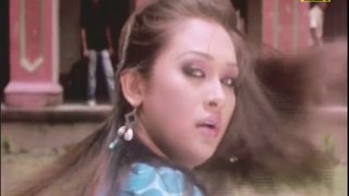 বাক বাকুম পায়রা [বিয়ে বাড়ী] Bak Bakum Payra । Bangla Movie Song -Shakib Khan, Rumana