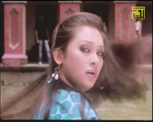 বাক বাকুম পায়রা [বিয়ে বাড়ী] Bak Bakum Payra । Bangla Movie Song -Shakib Khan, Rumana