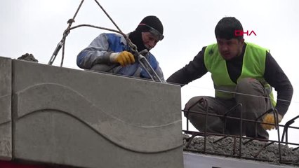 Karabük'te Üst Geçitte Tehlikeli Çalışma