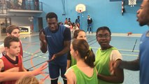 Les joueurs du Nantes Basket Hermine rencontrent les jeunes du Castelbriantais