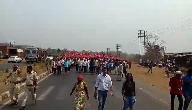 maharastra aadivasi kisaan sabha morchya nashik to mumbai 7