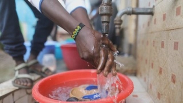 El agua en Kenia: sólo el 56% de la población tiene acceso a agua potable