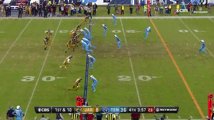 2016 - Can't-Miss Play: Robinson leaps for the 21-yard reception