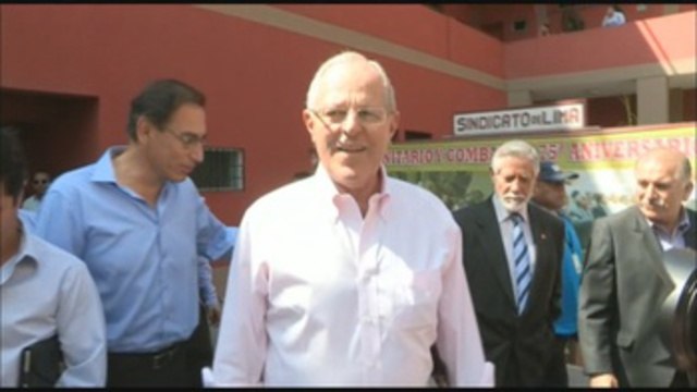Escándalo de compra de votos en Perú provoca renuncia de PPK