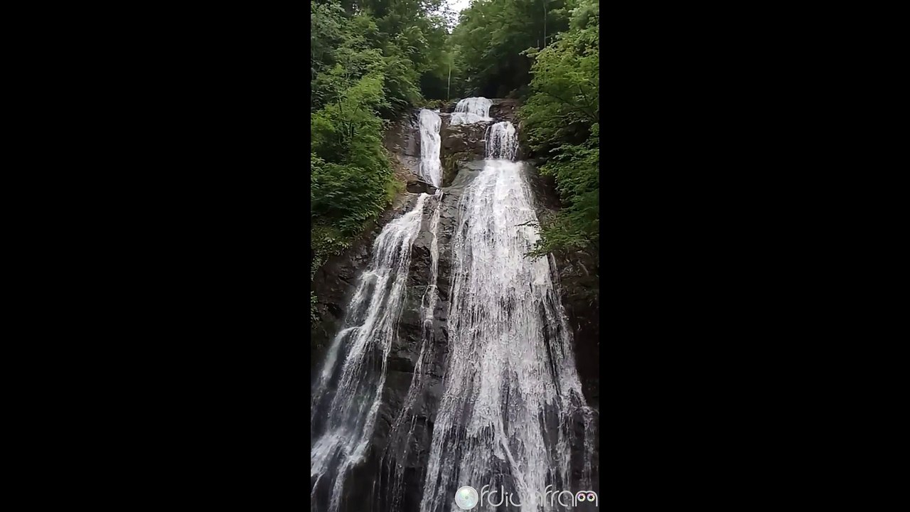 Güzeldere Şelalesi Düzce - Ağır Çekim (Slow Motion)