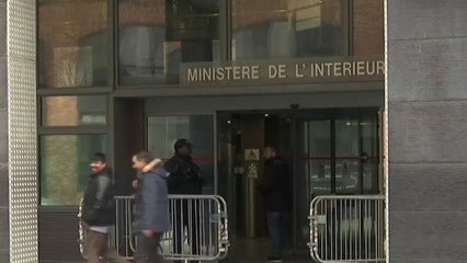 أموال القذافي تقود ساركوزي للاحتجاز