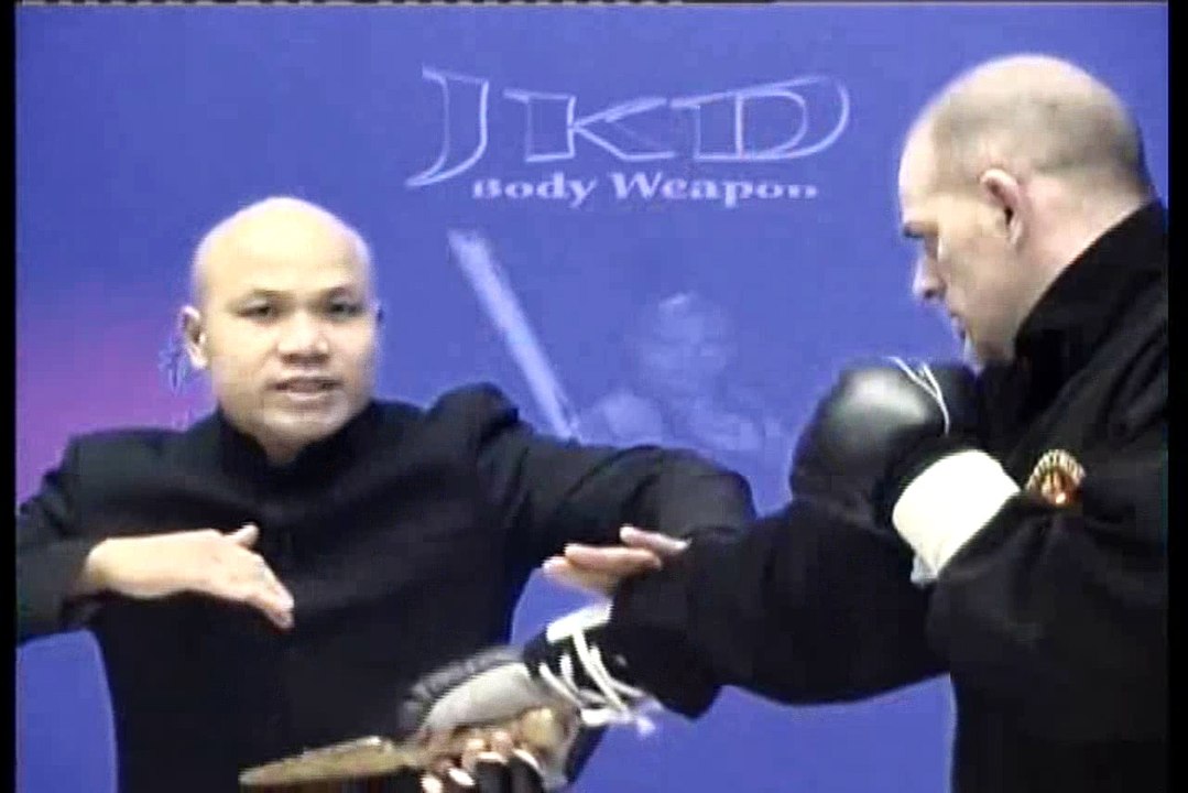 Jeet Kune Do with Michael Wong 4 - Weapon Training 2