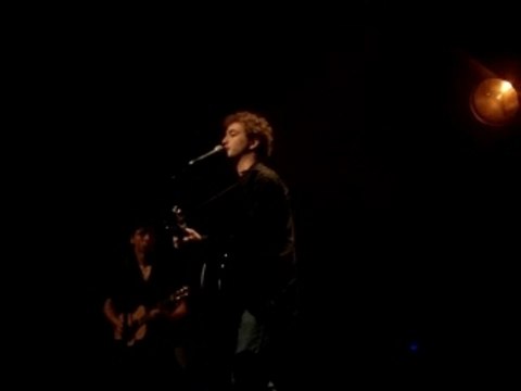 Renan Luce - Je me suis fait tout petit (G. Brassens)