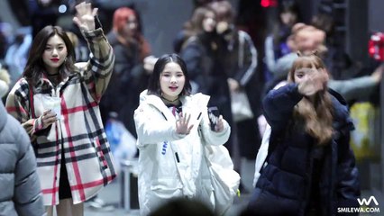 Jav sexy gril 180227 위키미키 (Weki Meki) 더쇼 퇴근길 팬서비스 4K 직캠 - Fancam by -wA-