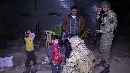Mehmetçik Afrin’de gece devriyesinde