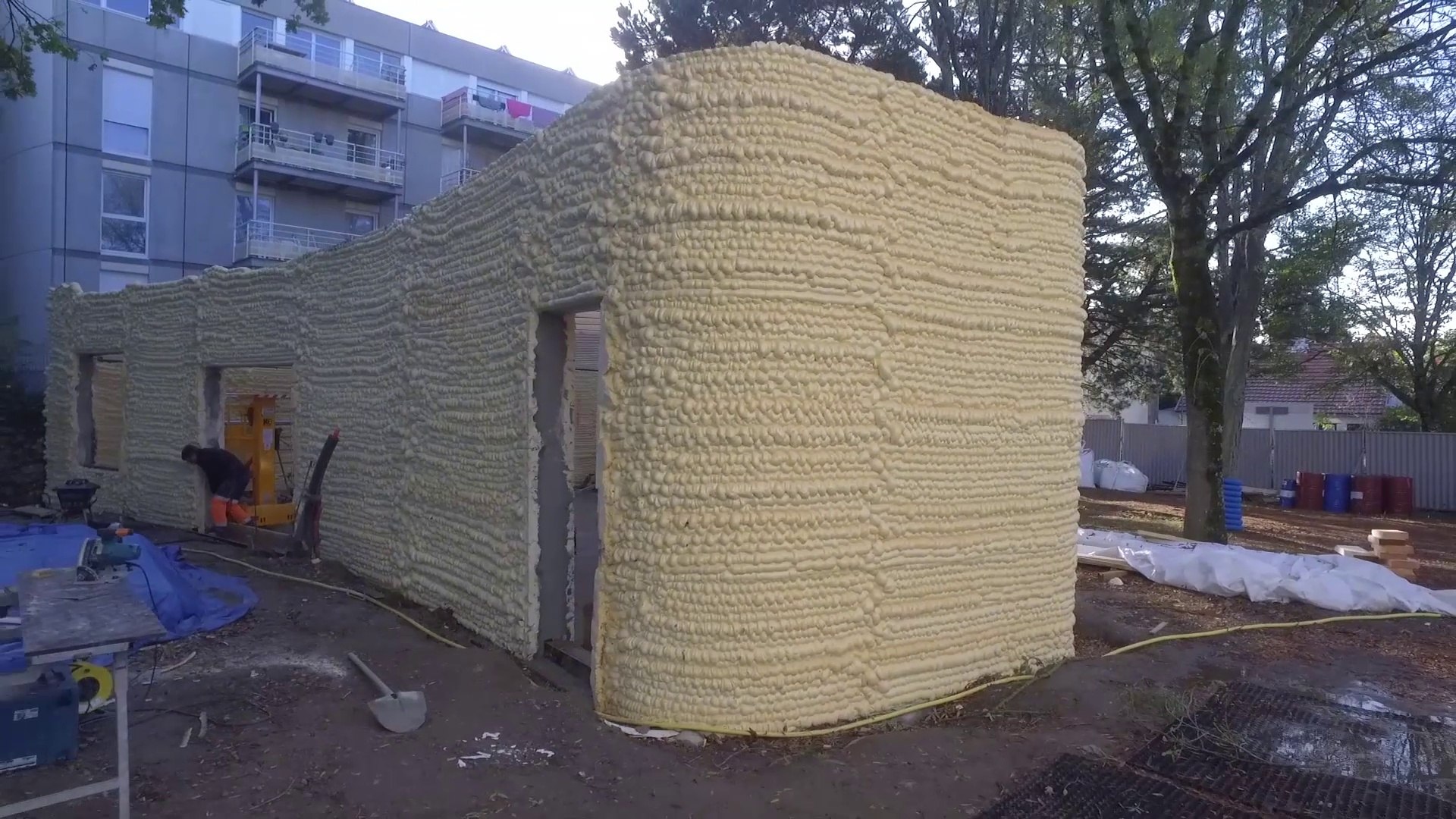 Yhnova - 1ère maison d'habitat social imprimée en 3D - Vidéo Dailymotion
