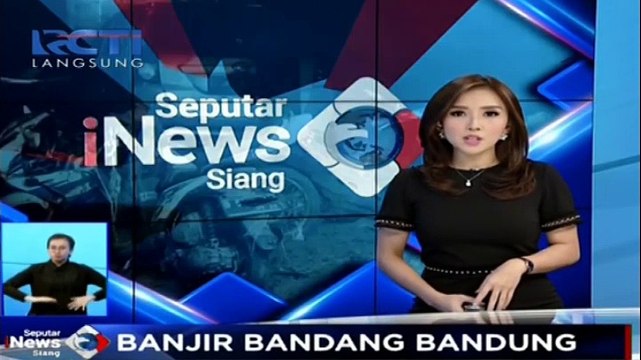 Pasca Diterjang Banjir Bandang, Sejumlah Garasi Mobil Berantakan di Bandung Jawa Barat