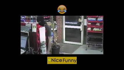 Beceriksiz Market soyguncusu DUBLAJI :) Ağır Komedi İçerir