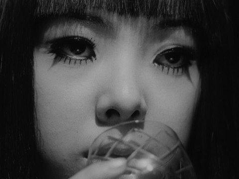 Funeral Parade of Roses: Trailer HD VO st EN