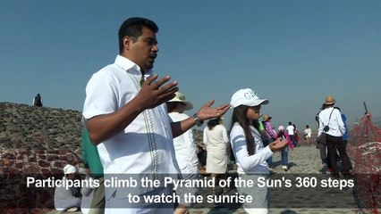 Hundreds welcome spring equinox atop pyramid in Mexico