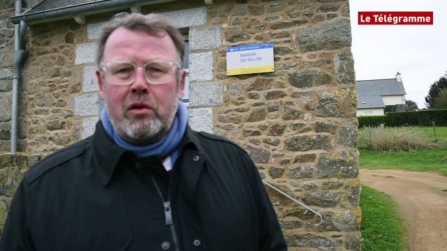 Pleubian (22). Une brèche ouverte en grand sur le Sillon du Talbert casse le mythe de Merlin.