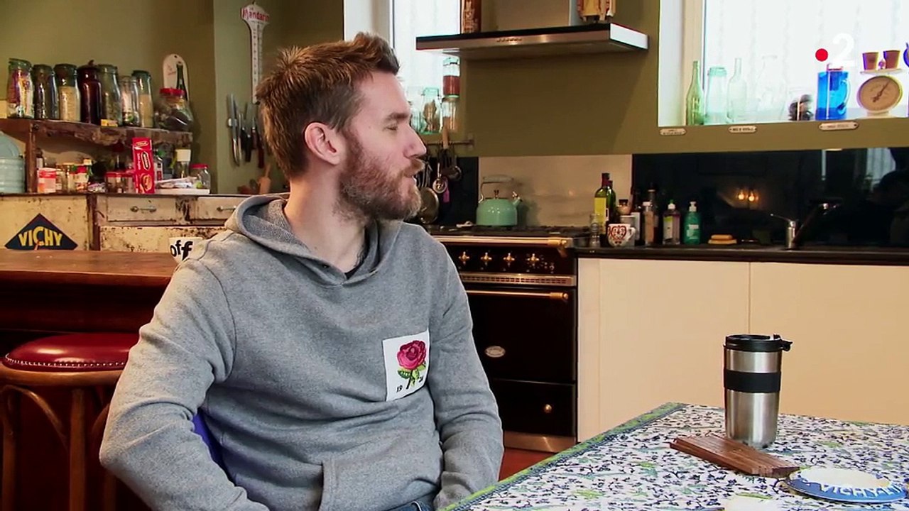 "Envoyé spécial" : Élie Semoun aborde le thème du plagiat chez les humoristes