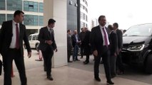 İçişleri Bakanı Soylu, kazada yaralanan polis memuru  İzzet Kazaz'ı ziyaret etti - TRABZON