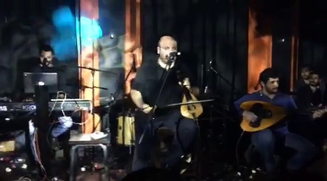 Νίκος Ζωιδάκης - Τούτο το μήνα (Μαύρα μου μάτια) - Live 2016