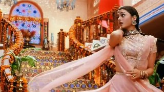 AISHWARIYA &  ADAM in New Bollywood Song 2018