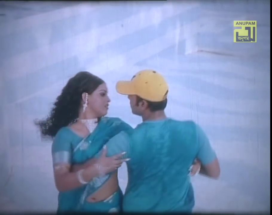 সবারই মনে আছে [অন্তরে ঝড়] Shobari Mone Ache । Bangla Movie Song -  Riaz, Ayna