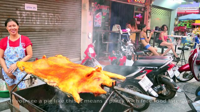 Pattaya Daytime Soi 6 and Hooters VLOG 73