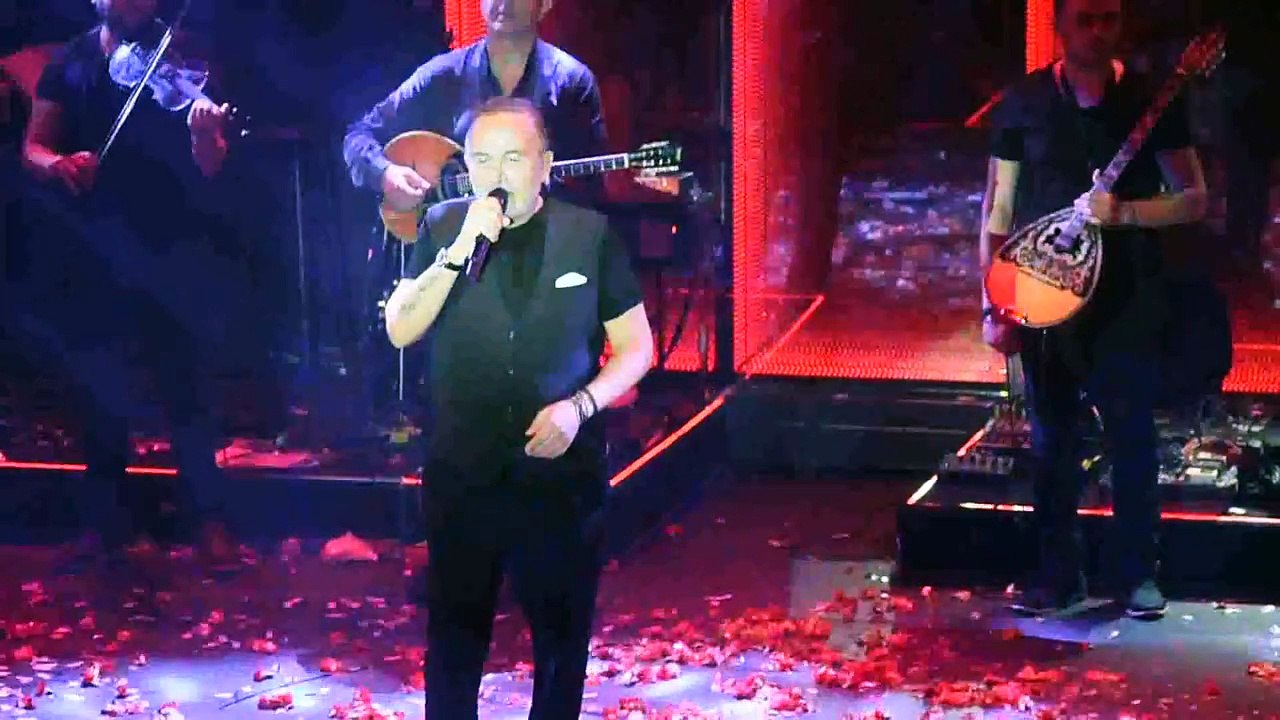 Σταμάτης Γονίδης - Αλήθεια σου σου λέω - Live 2017 Βοτανικός HD