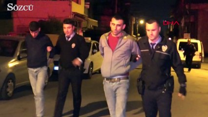 Polis araçlaraına çarparak kaçmaya çalıştılar