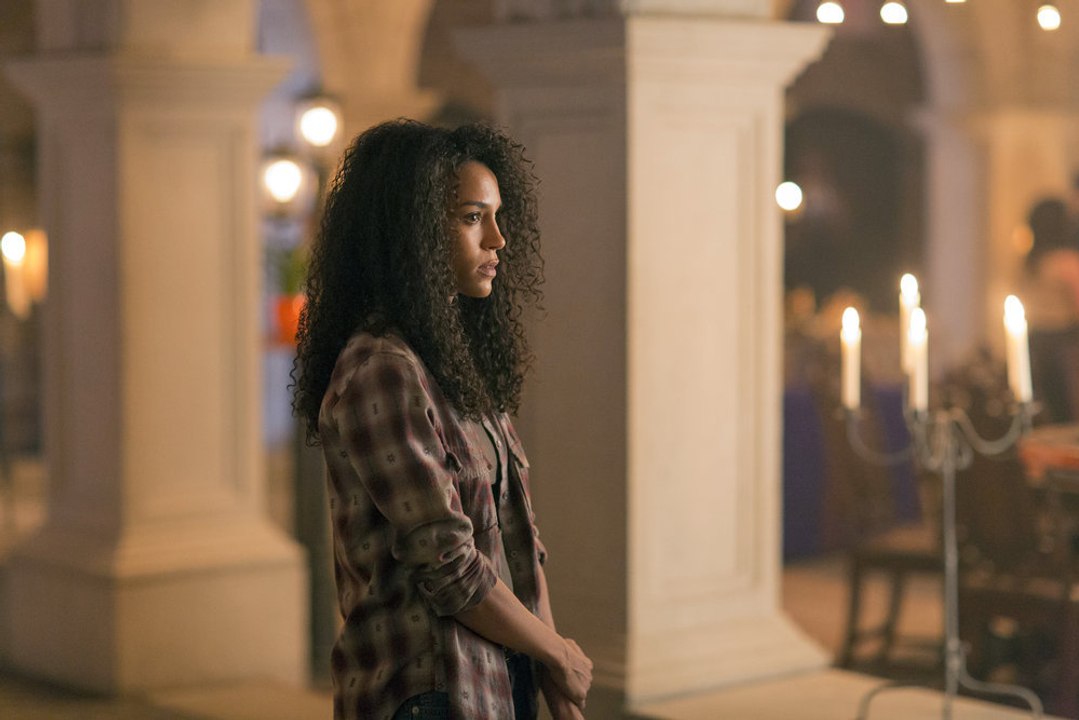 Taken Season 2 Episode 9 "Full Streaming" (2x9) The CW